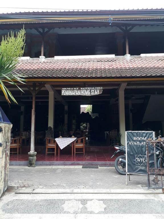 Wisma tamu Agung And Sue Watering Hole I