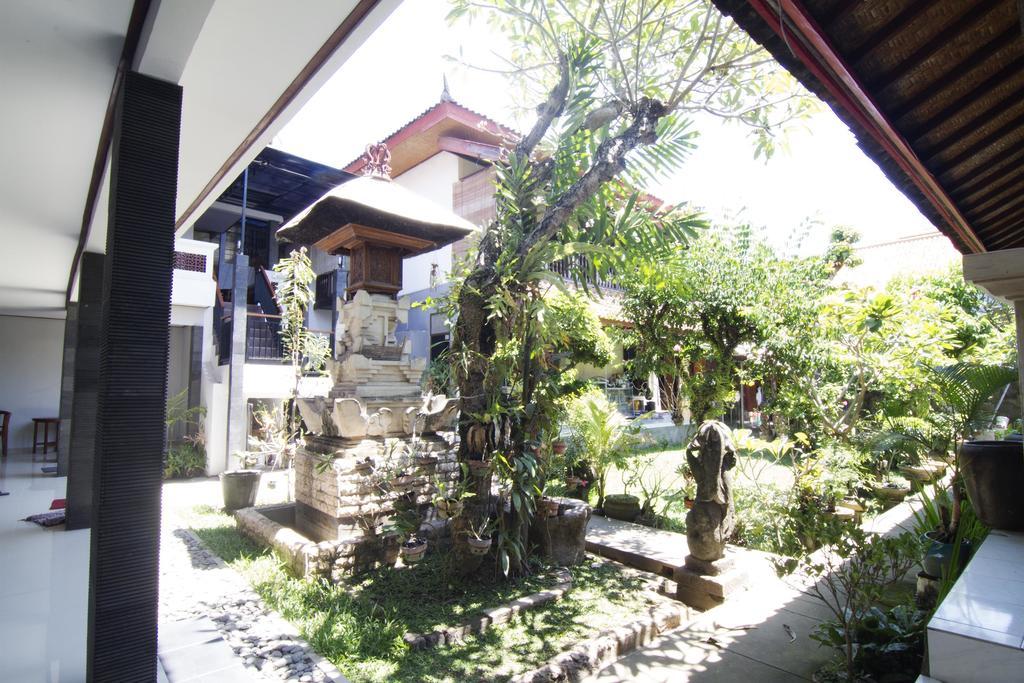 Agung And Sue Watering Hole I Maison d'hôtes Sanur