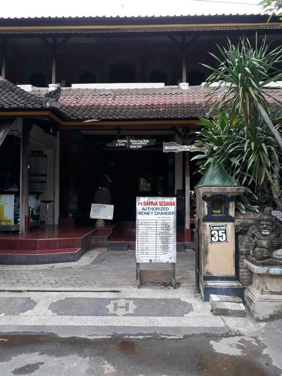 Agung And Sue Watering Hole I 2* Sanur